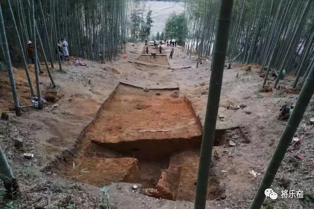 京城夜市繁荣新篇章，地摊经济焕发新活力